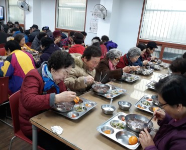 [사랑의식당사업]동지 특식 제공 이미지