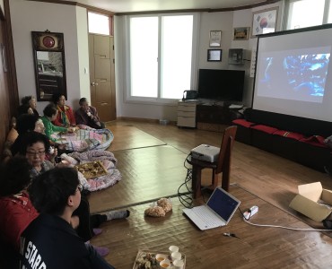[경로당활성화사업] 영화상영 이미지