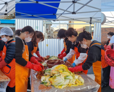 [노인맞춤돌봄서비스] 혹한기 특별사업(김장) 이미지